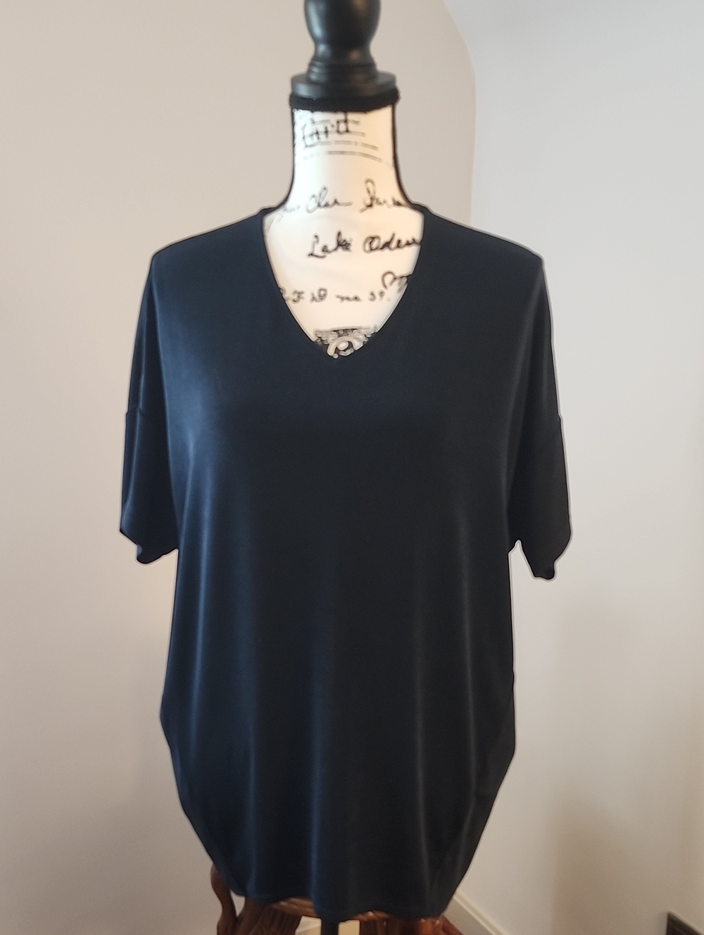 Chico's Traveler's V-Neck Short Sleeve Top - Navy